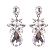 Load image into Gallery viewer, Cluster Tear Drop Earrings
