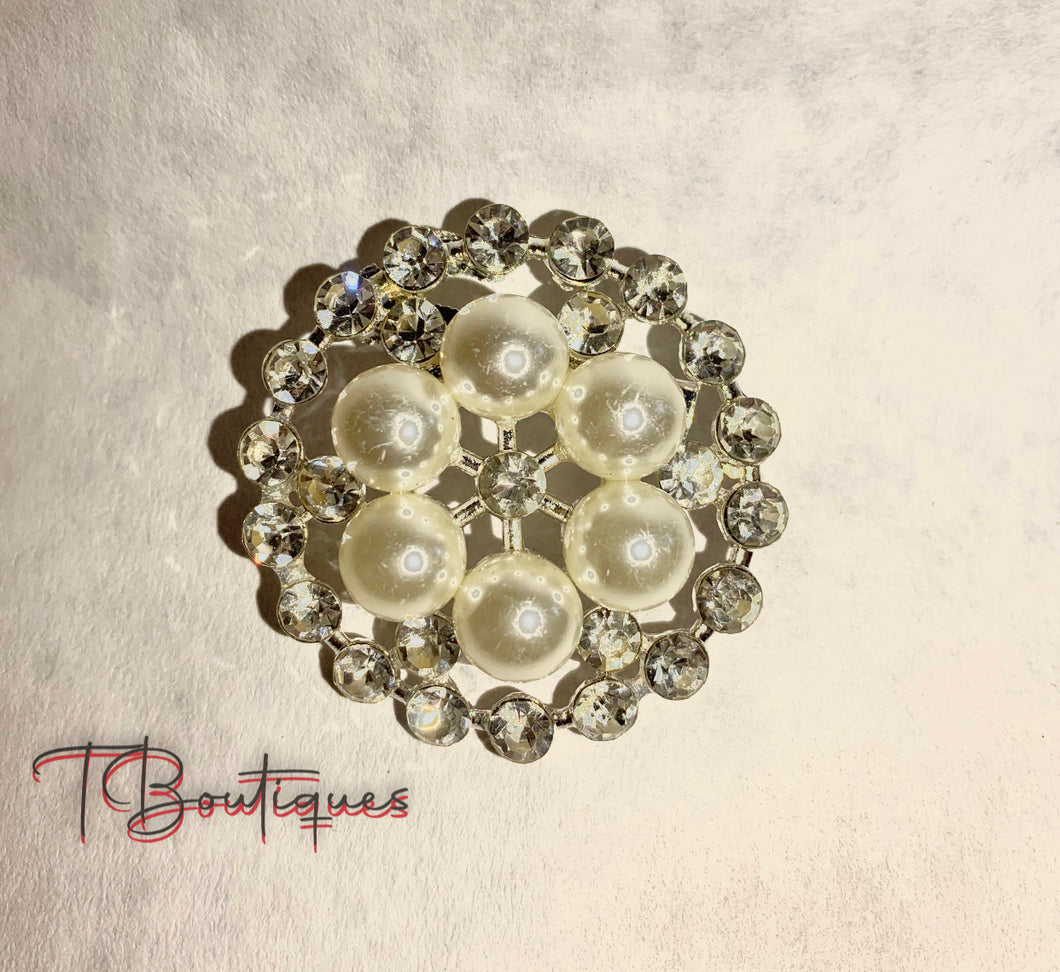 Circular Fashion Pin
