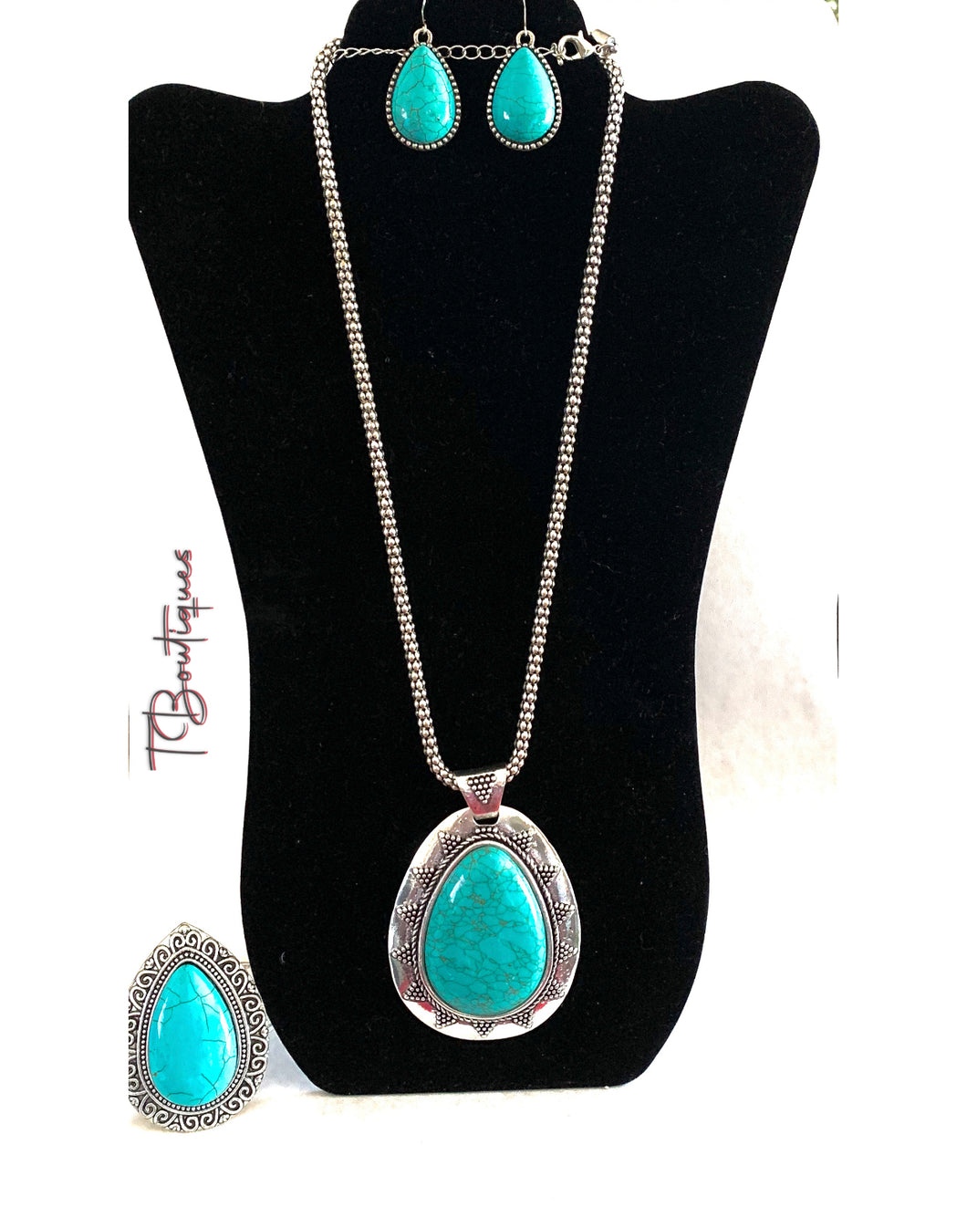 Turquoise Pendant Set