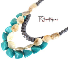 Load image into Gallery viewer, 3 Strand Large Stone Necklace
